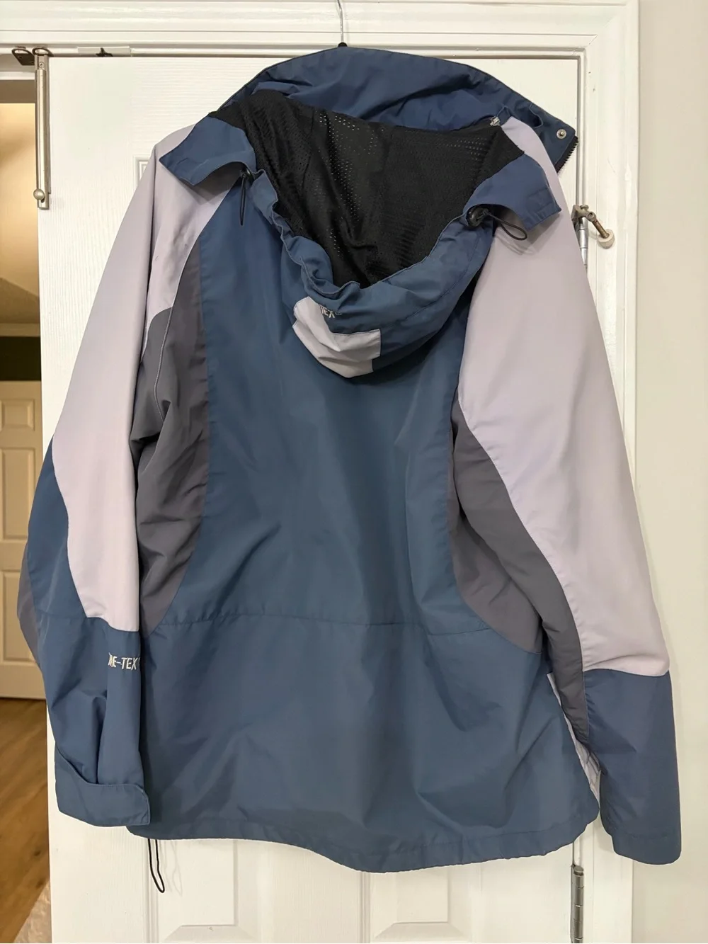 Vintage y2k The North Face men’s  Blue & Light Gray Waterproof Jacket y2k vintag
